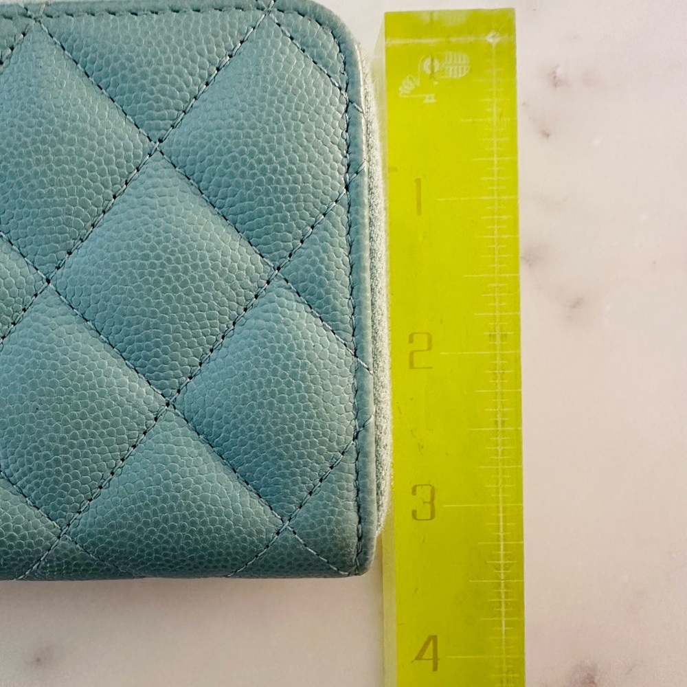 Authentic Chanel Wallet - Picture 11 of 12